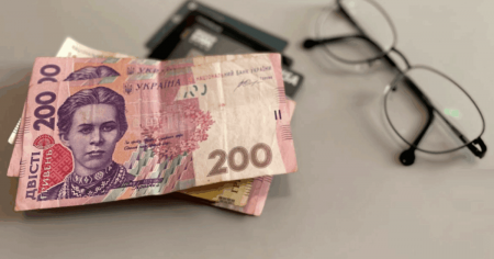 Пенсії в Україні перерахують: хто отримуватиме більше на 570 гривень