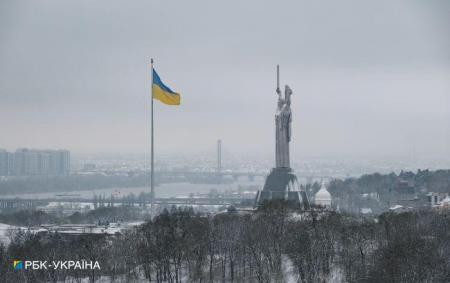 На сході дощі та мокрий сніг, а в Карпатах пориви вітру: погода на 29 грудня