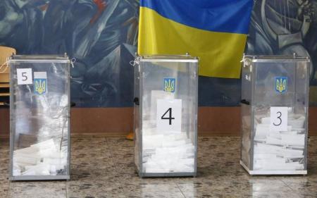 Як українці ставляться до проведення загальнонаціональних виборів до завершення війни – опитування