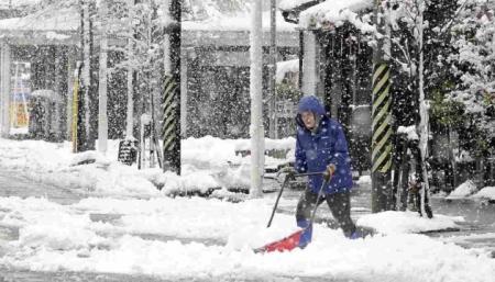 В Україні 3 січня пройде сніг та дощ, вночі подекуди до 18° морозу