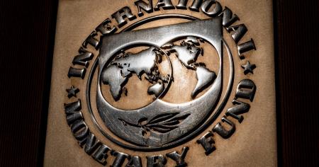 МВФ змінив економічний прогноз: чого тепер очікувати Україні та світу