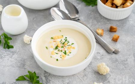 Рецепт супу-пюре з цвітної капусти з вершками