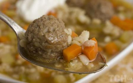 Суп з фрикадельками та рисом: простий рецепт смачної страви