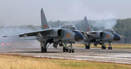 Революційна технологія: Китай придумав, як зробити свої літаки невидимими для РЛС