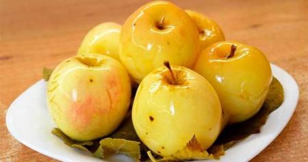 Користь квашених яблук, для кого вони шкідливі: чи правда, що мочені корисніші свіжих фруктів