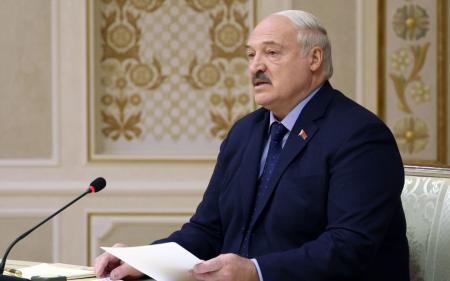 Лукашенко готує Білорусь до війни і назвав 