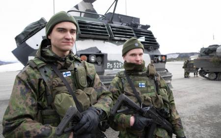 НАТО проведе військові навчання біля кордону з Росією