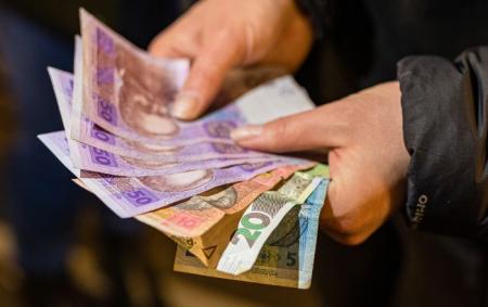 Захист від високих цін. Як інфляція з'їдає заощадження і де вигідніше зберігати гроші