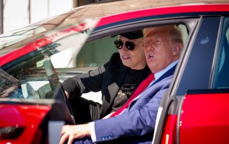 Маск скоротить час роботи в адміністрації Трампа через обвал доходів Tesla