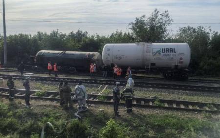 _oblast_rzhd_vagoni_soshli_gsm_foto_roszmi_59103930bcd0c7deb416c647d35c49c5_650x410_10.08.25