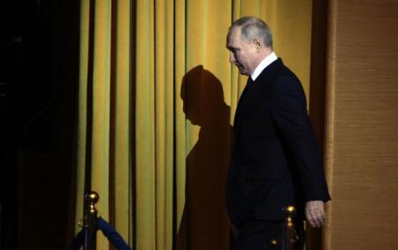 Путіна може зупинити лише падіння цін на нафту, - Reuters