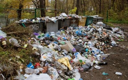 Окупанти перетворюють захоплені території на смітник: названо причини