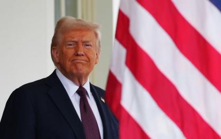Ціла галузь вартістю 80 млрд доларів завмерла через тарифи Трампа, - FT