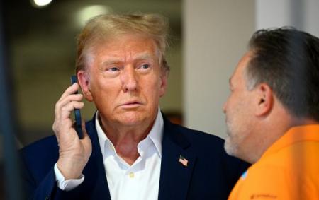 _tramp_telefon_gettyimages_2151595939_1b05294bdf1b8381cd9ba558d0539a22_650x410_21.05.25
