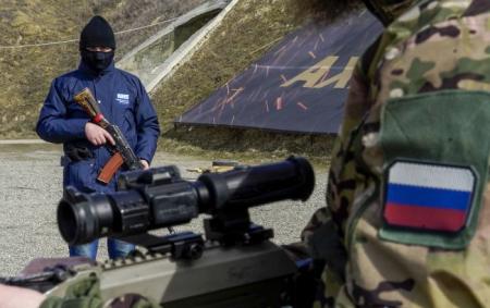 РФ продовжує імпортувати снайперські приціли зі США та Європи, - ЗМІ