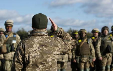 Українцям нагадали, куди звертатися для отримання статусу члена сім'ї загиблого захисника