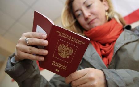 У Росії призупинили видачу біометричних закордонних паспортів строком дії 10 років