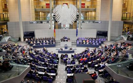 _zasedanie_bundestag__de_52da4fb0196c9e6868b42adacd24b3fc_650x410_18.04.25