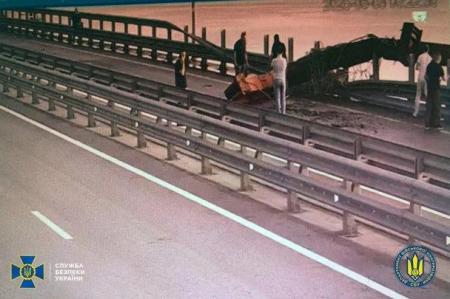 Кримський міст під ударом СБУ: як Україна поступово знищує 