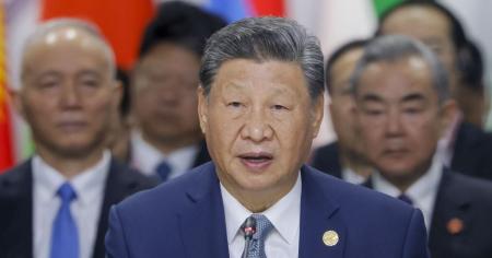 Сі Цзіньпін провів найбільшу чистку командування армії за 50 років: що задумав Китай