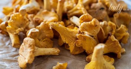 Як просто та швидко помити гриби, зокрема лисички та білі: кухар поділився своїм лайфгаком