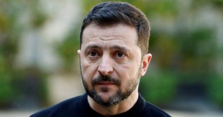 Зеленський пройшовся Хрещатиком і згадав про День пам'яті та перемоги: що він сказав