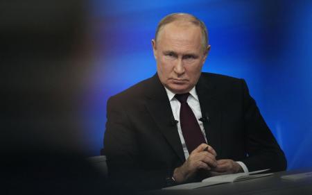 Майже половина молодих росіян не збирається голосувати за Путіна — опитування