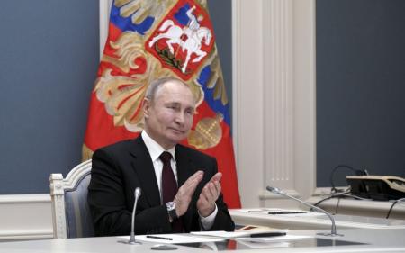 Путін заявив про готовність до мирних переговорів, але назвав цинічні умови