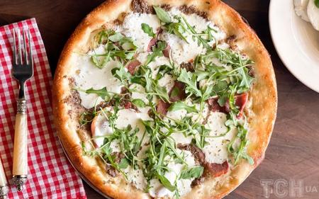 Як приготувати ідеальне тісто для піци