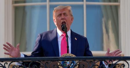 Трамп пропонує Європі змусити Україну віддати Путіну весь Донбас, щоб 