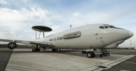 У Литві вперше розміщено літаки-розвідники AWACS — НАТО посилює повітряний контроль