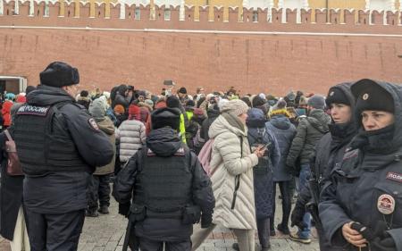 У Москві дружини мобілізованих вийшли на акцію протесту: чим це закінчилося
