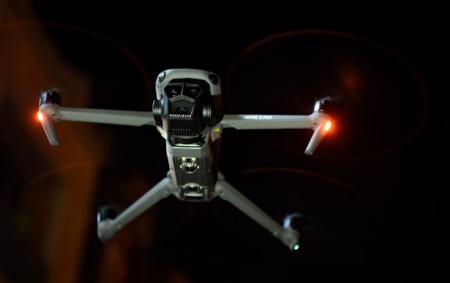 Китай блокує продаж дронів 