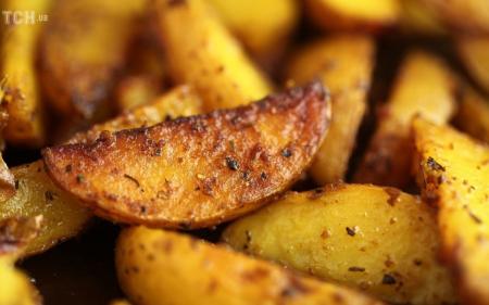 Як запекти картоплю смачно: простий рецепт від Євгена Клопотенка