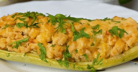 Кабачкові човники з начинкою: рецепт соковитої страви