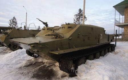 РФ перекидає на фронт застарілі БТР-50, розроблені у 1950-х роках