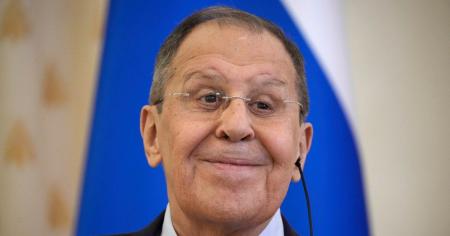 Лавров сказав, як РФ реагуватиме на участь західних миротворців у війні