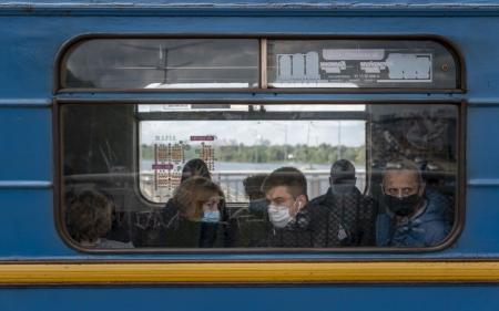 У Києві посилять безпекові заходи на станціях метро та у місцях скупчення людей – документ