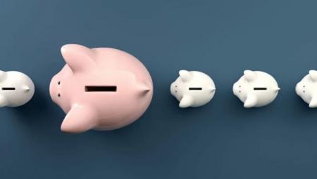 Великі банки підвищують дохідність вкладів у гривні і ріжуть ставки депозитів у ВКВ