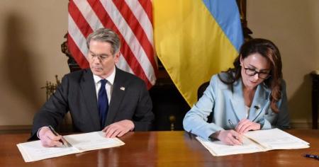 Військова допомога в обмін на українські надра: нові подробиці угоди між Україною та США