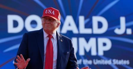 Подвійні стандарти: чому Трамп заграє з Путіним та не може визначитися з Україною