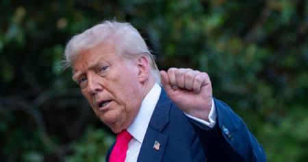 Трамп розбудив дзвінком журналіста, щоб поговорити про Путіна