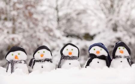 Гороскоп на 5 грудня для всіх знаків зодіаку: день змін, які покращать якість нашого життя