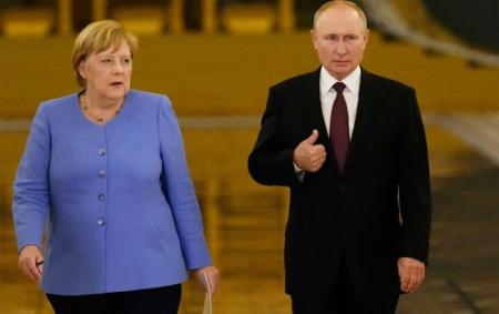 Меркель знала про намір Путіна шантажувати Європу газом, але приховувала це, - ЗМІ
