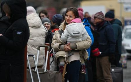 Що чекатиме українських біженців у Польщі у 2024 році: основні зміни