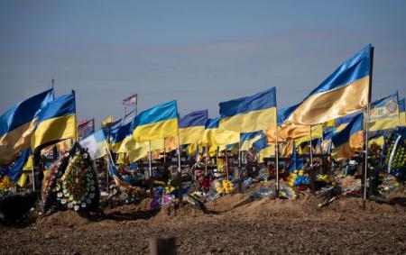 Не тільки штраф. Яке покарання передбачено законом за наругу над могилою військового