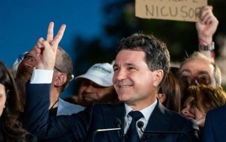 Несподіваний поворот: як мер Бухареста обійшов Сіміона у другому турі виборів у Румунії