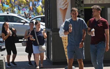 Спека повертається в Україну: синоптик показала карту погоди