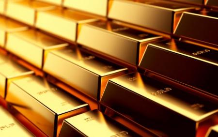 Золото оновлює рекорди на тлі падіння долара і стає головним захисним активом