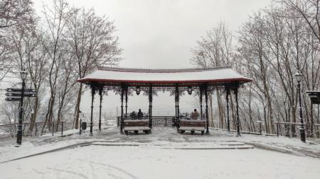 Снігопади й ожеледиця на Заході, а на Півдні – потепління: якою буде погода в Україні 2 грудня